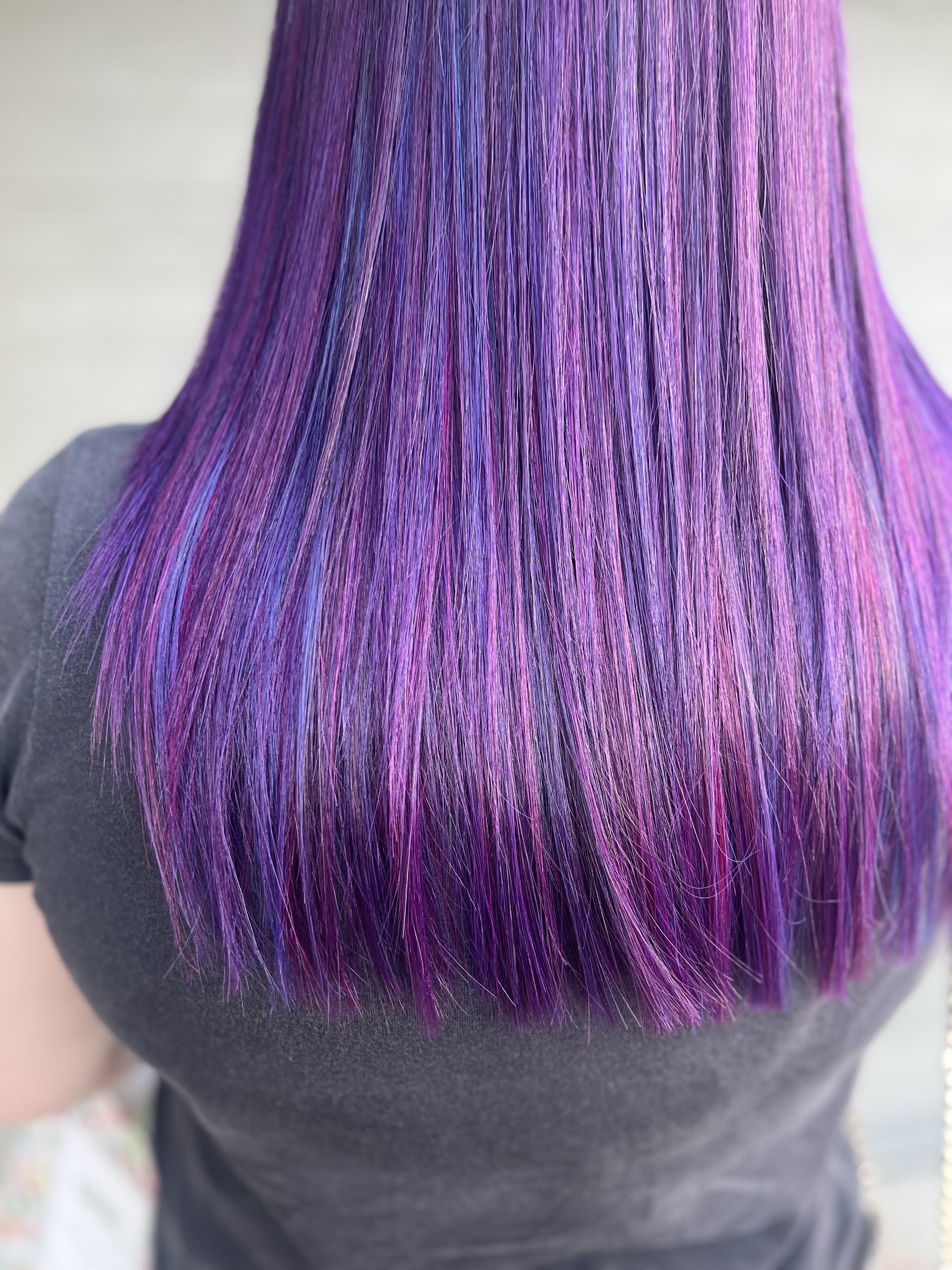 Straight hair in a rich all-over violet